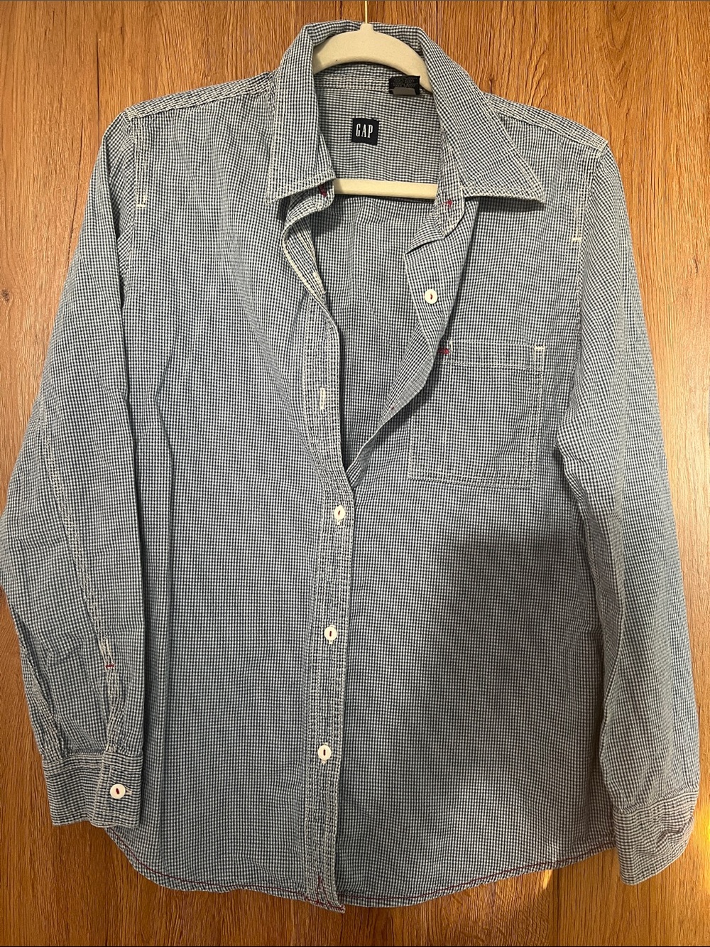 GAP women's Light Blue Micro-Check Casual Button-Down Shirt